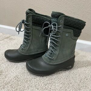 The North Face Women Shellista II Dachund Green Mid Winter Boots Size 5.5,